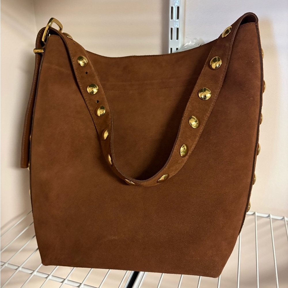 Madewell Essentials Bucket Tote